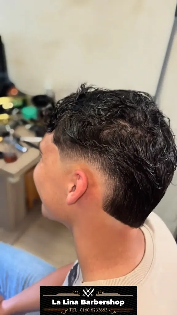 https://www.tiktok.com/@lalinabarbershop1/video/7406000726771518753