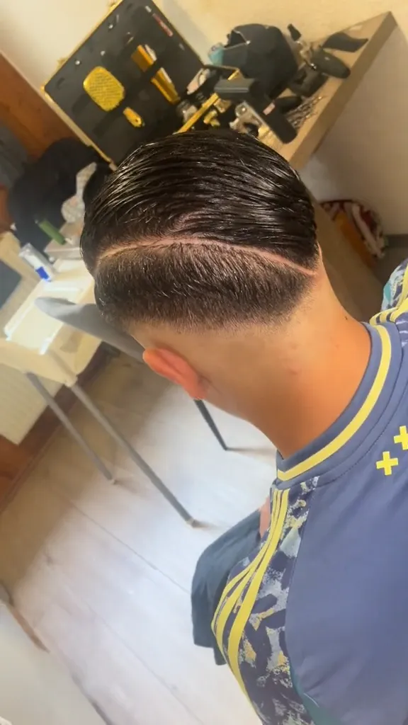 https://www.tiktok.com/@lalinabarbershop1/video/7417489809788177697